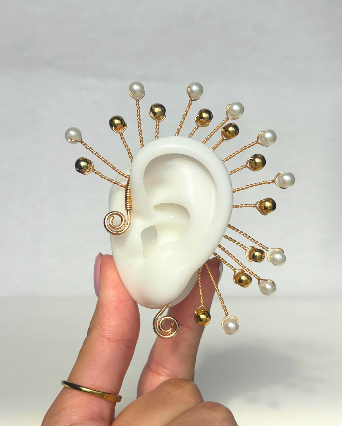 Reina Earcuff - Orejero