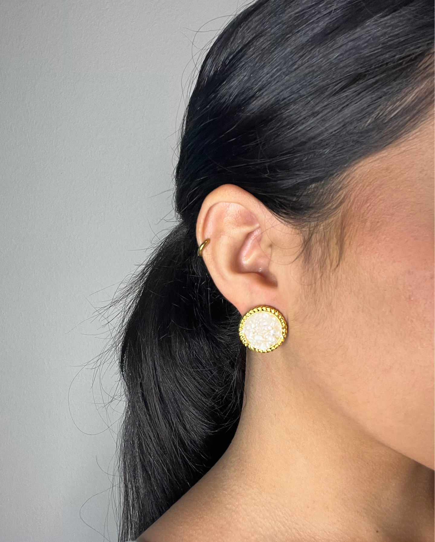 Mari Stud Earring