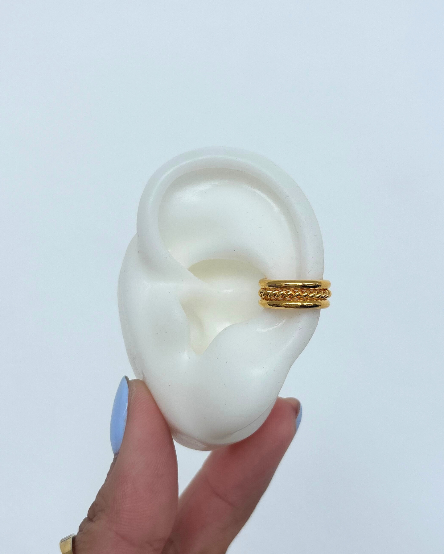 Nayza Earcuff