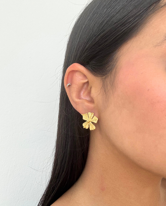 Nia Stud Earring