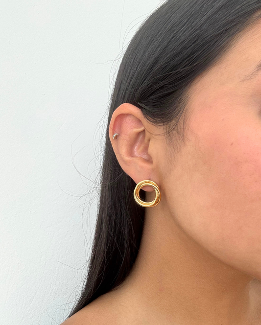 Oli Stud Earring