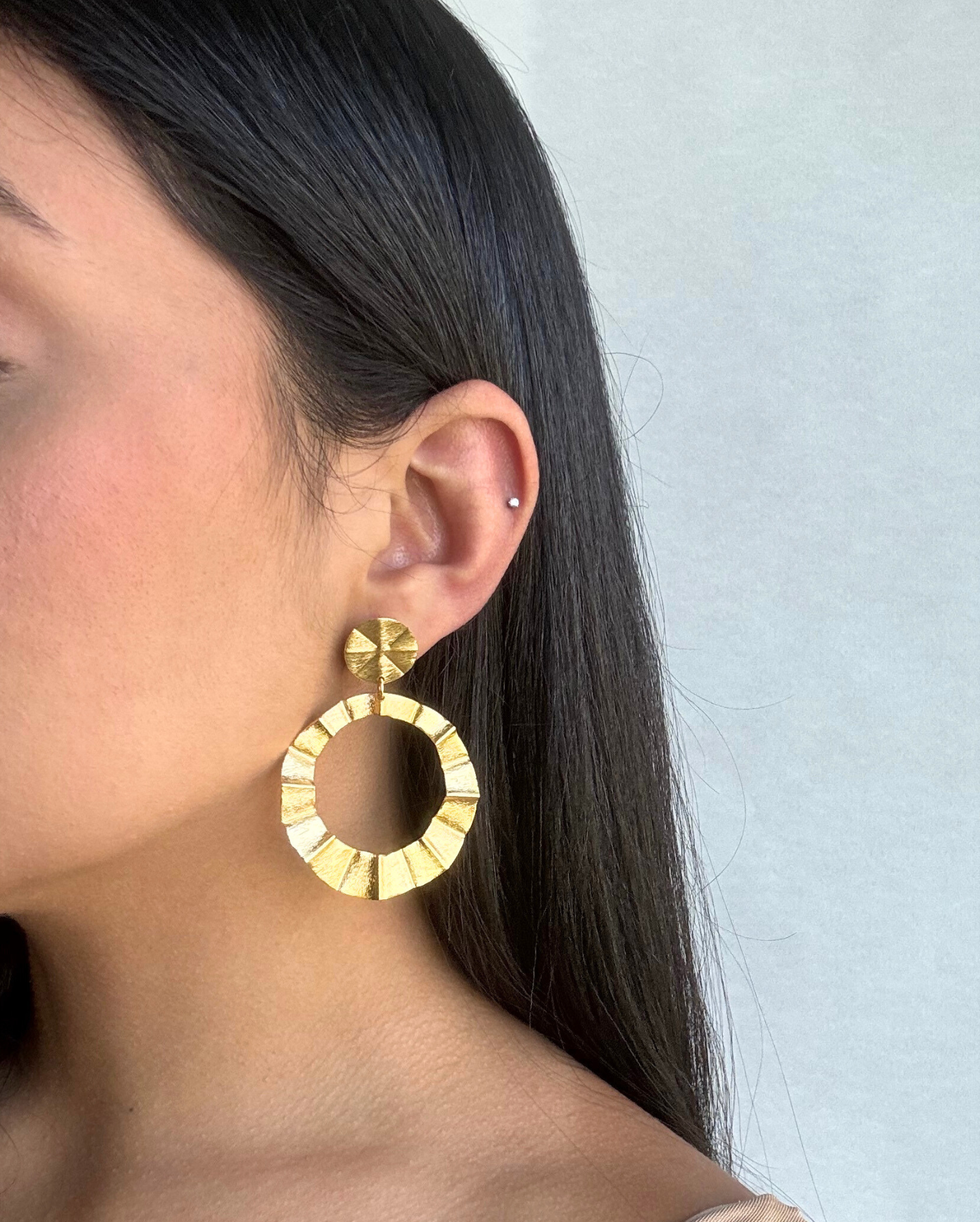 Abril Earring