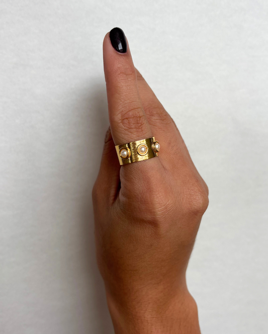 Ela Ring
