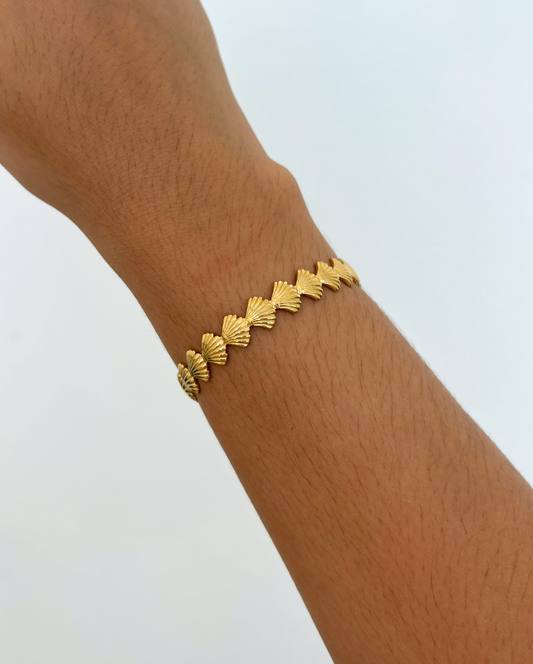 Shell Cuff Bracelet SS